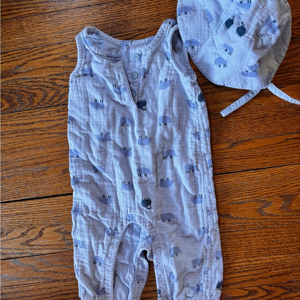 Hanna Andersson Sz 6-12 month Blue sheep One Piece with Hat